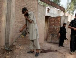 Ledakan Bom Hantam Tim Vaksin Polio di Pakistan