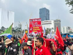 Aksi Demo di Patung Kuda Monas, Buruh: Tapera, Tabungan Penderitaan Rakyat!