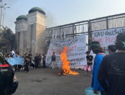 Kawal Putusan MK, Ratusan Mahasiswa Demo Lagi