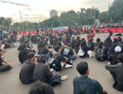 Aksi Kamisan ke-862 Memperingati 27 Tahun Reformasi 1998